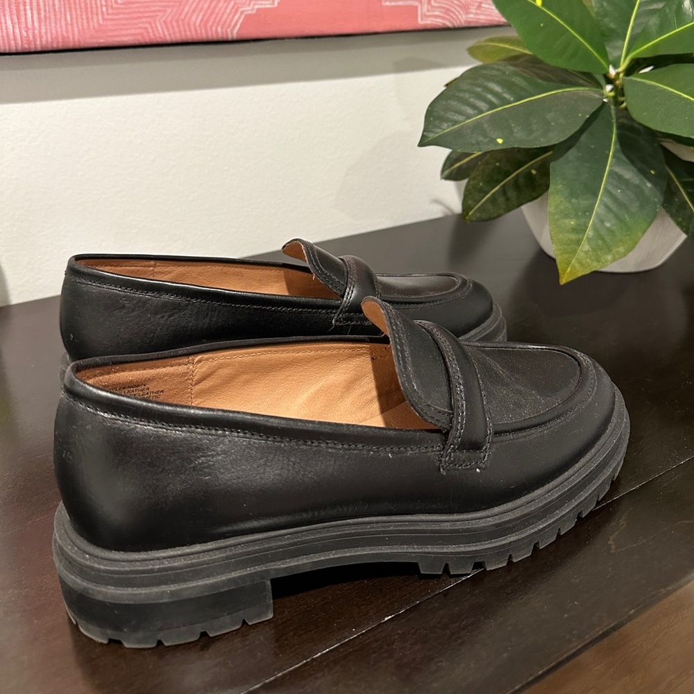 Madewell - Like New: The Bradley Lugsole Loafer in Leather (sz 9)